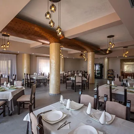 Zen فندق دراس